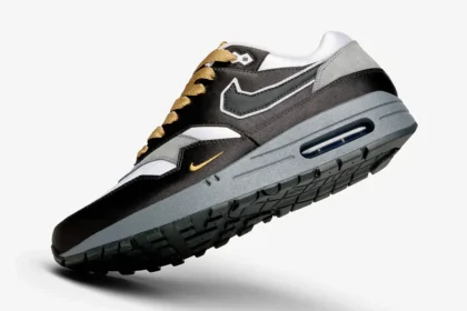 La Nike Air Max 1 « Big Head Mode » transpose l'héritage du jeu vidéo « GoldenEye 007 » dans la culture des baskets