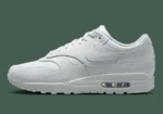 Voici la Air Max 1 « White » à textures reptiliennes : la sneaker blanche la plus stylée de l’année ?