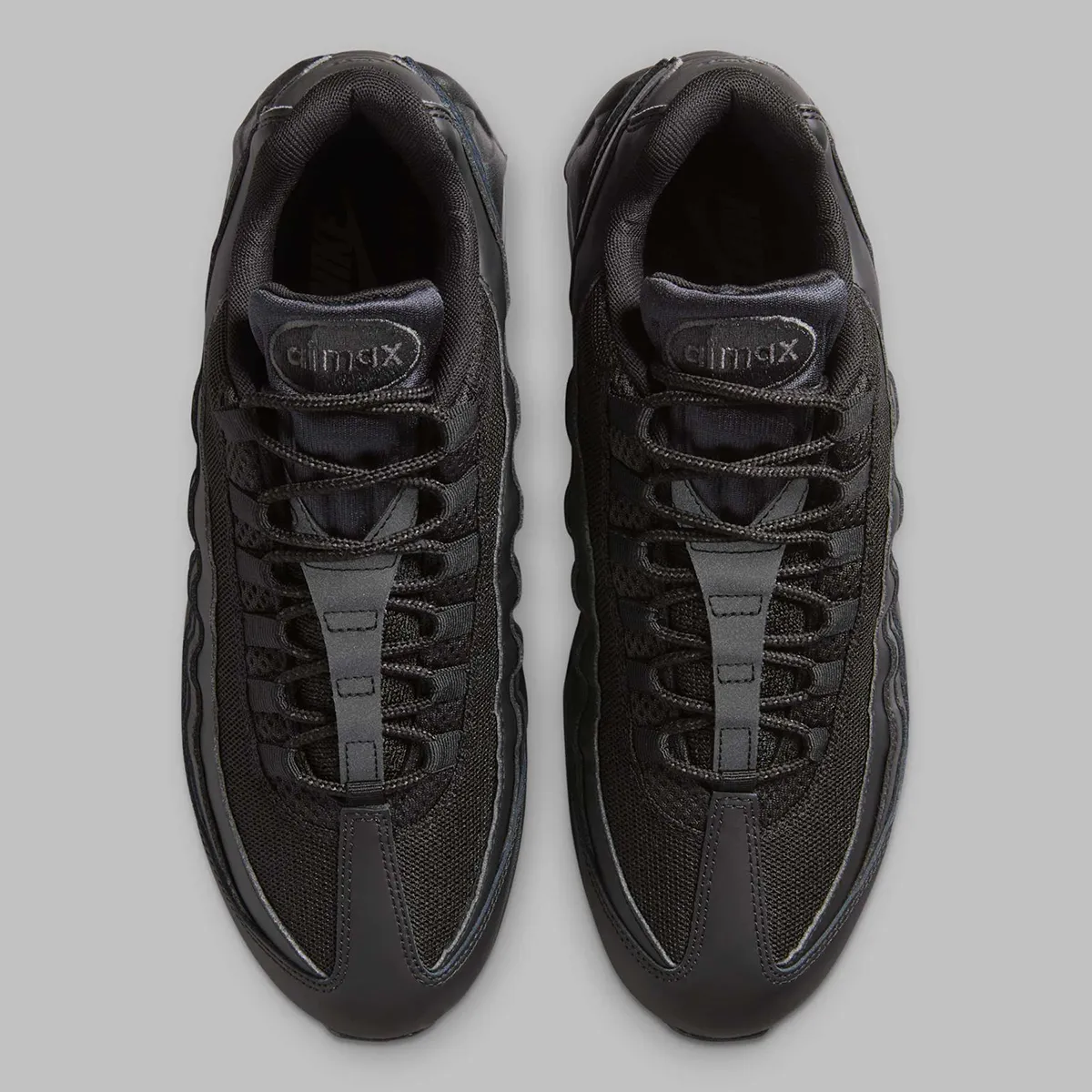 Nike Air Max 95 OG « Triple Black » : retour de la technologie « big bubble » pour le 30e anniversaire