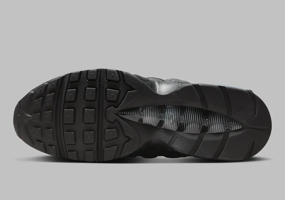 Nike Air Max 95 OG « Triple Black » : retour de la technologie « big bubble » pour le 30e anniversaire