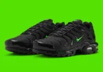 La Nike Air Max Plus « Matrix » revient dans un design noir furtif agrémenté de touches vert électrique