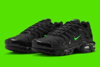 La Nike Air Max Plus « Matrix » revient dans un design noir furtif agrémenté de touches vert électrique