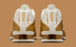 L’iconique Nike Shox R4 « Black and Gold » se métamorphose en version dorée !