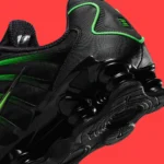 Nike Shox TL « Black Neon » édition 2025. La sneaker cyberpunk ultime ?