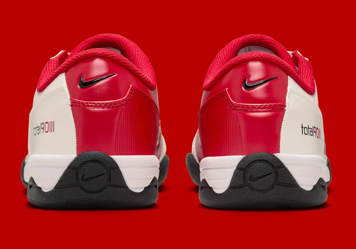 Les fans de Manchester United vont adorer : la Nike Total 90 III « Gym Red » rend hommage aux maillots mythiques !