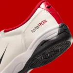 Les fans de Manchester United vont adorer : la Nike Total 90 III « Gym Red » rend hommage aux maillots mythiques !