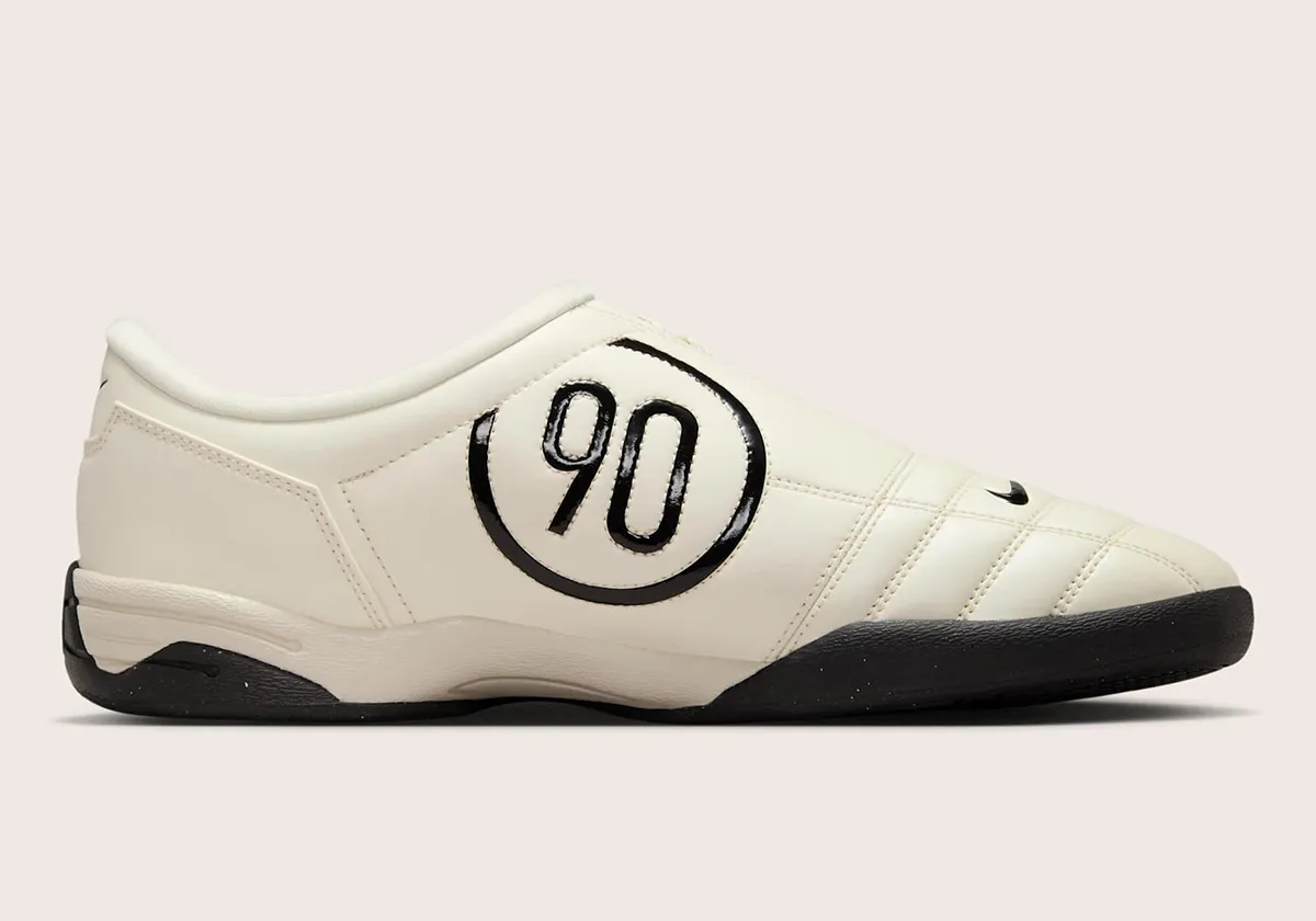 Nike Total 90 III « Light Orewood Brown »