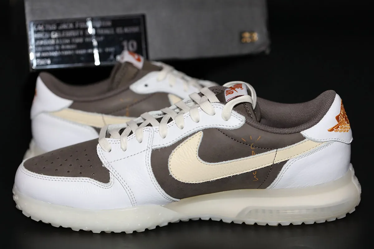 Un échantillon rare de Travis Scott x Air Jordan 1 Low « Reverse Mocha » apparaît pour un événement caritatif HBCU