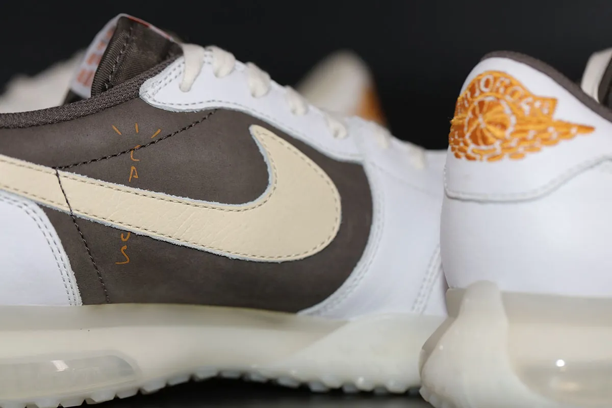 Un échantillon rare de Travis Scott x Air Jordan 1 Low « Reverse Mocha » apparaît pour un événement caritatif HBCU