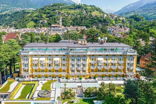 Zinédine Zidane devient ambassadeur du Palace Merano