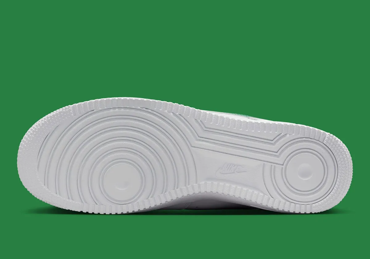 Air Force 1 Malachite 7 Pour l'été, Nike dévoile une rafraîchissante Air Force 1 « Malachite »