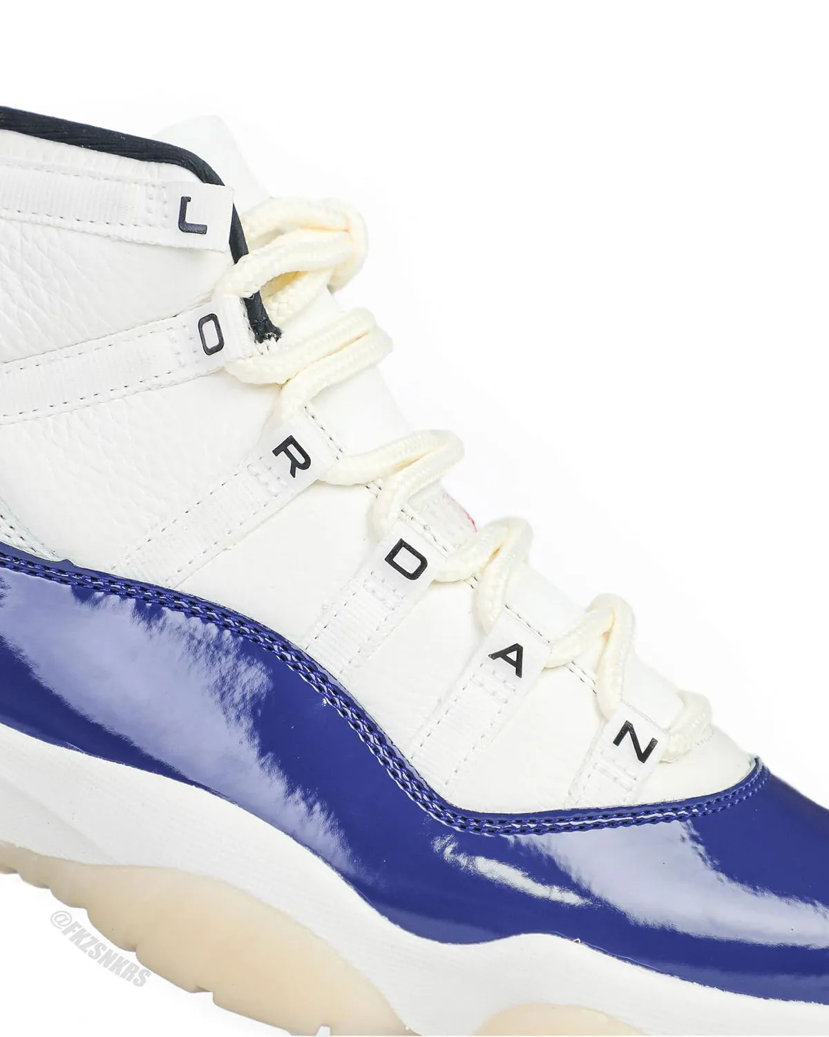 Air Jordan 11 Rare Air 06 La Air Jordan 11 « Rare Air » revient avec un look classique pour une sortie prévue le 1er octobre 2025