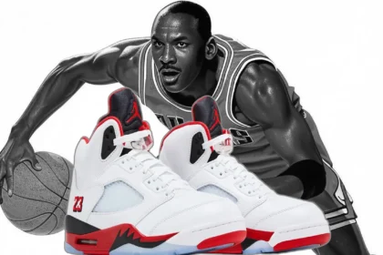 La Air Jordan 5 Retro Fire Red, modèle emblématique de Michael Jordan, fait son grand retour après 12 ans d'absence