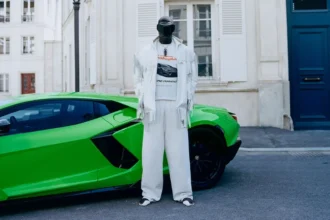 Balenciaga x Automobili Lamborghini signe une alliance spectaculaire entre mode et supercars