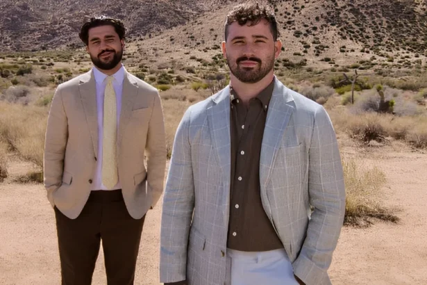 Les stars du podcast Basement Yard deviennent mannequins pour Bonobos… et cassent les codes !