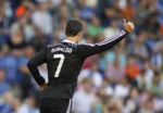 Cristiano Ronaldo en tete athletes les mieux payes pour la 3e annee Cristiano Ronaldo domine toujours le classement Forbes des athlètes les mieux payés pour l'année 2025