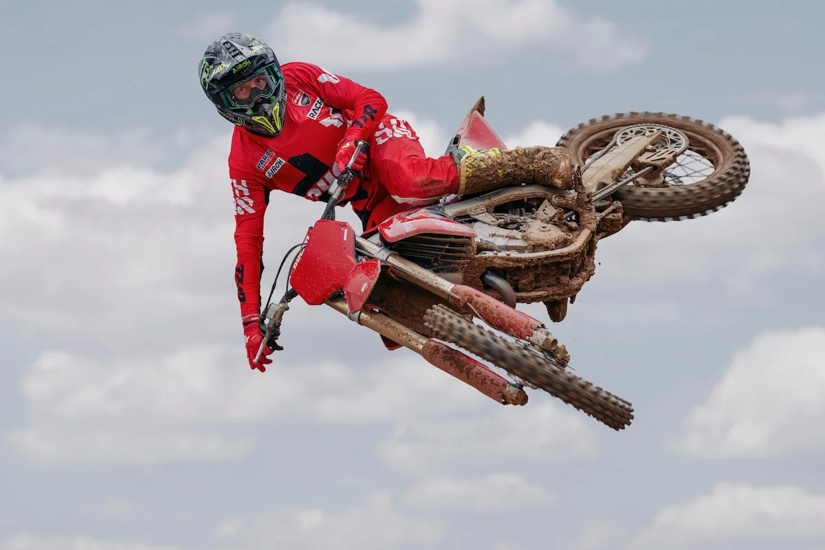 Desmo450 MX Premiere moto de motocross Ducati 1 Avec la Desmo450 MX, Ducati inaugure une nouvelle ère pour la moto de motocross