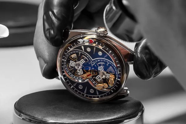 GENUS GNS Time2Race propose une course automobile sans fin sur votre poignet