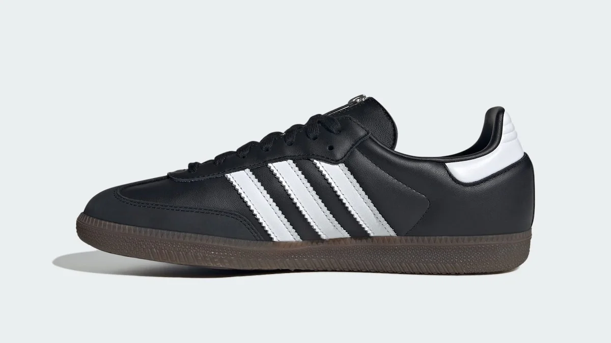 Jeremy Scott x adidas Originals Samba OG 3 Jeremy Scott revisite la adidas Samba avec une fermeture éclair inattendue