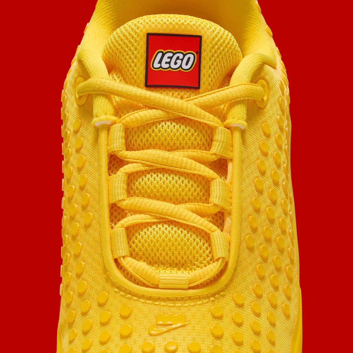 LEGO x Nike Air Max Dn 9 La LEGO x Nike Air Max Dn est enfin disponible avec ses détails ludiques et sa couleur éclatante