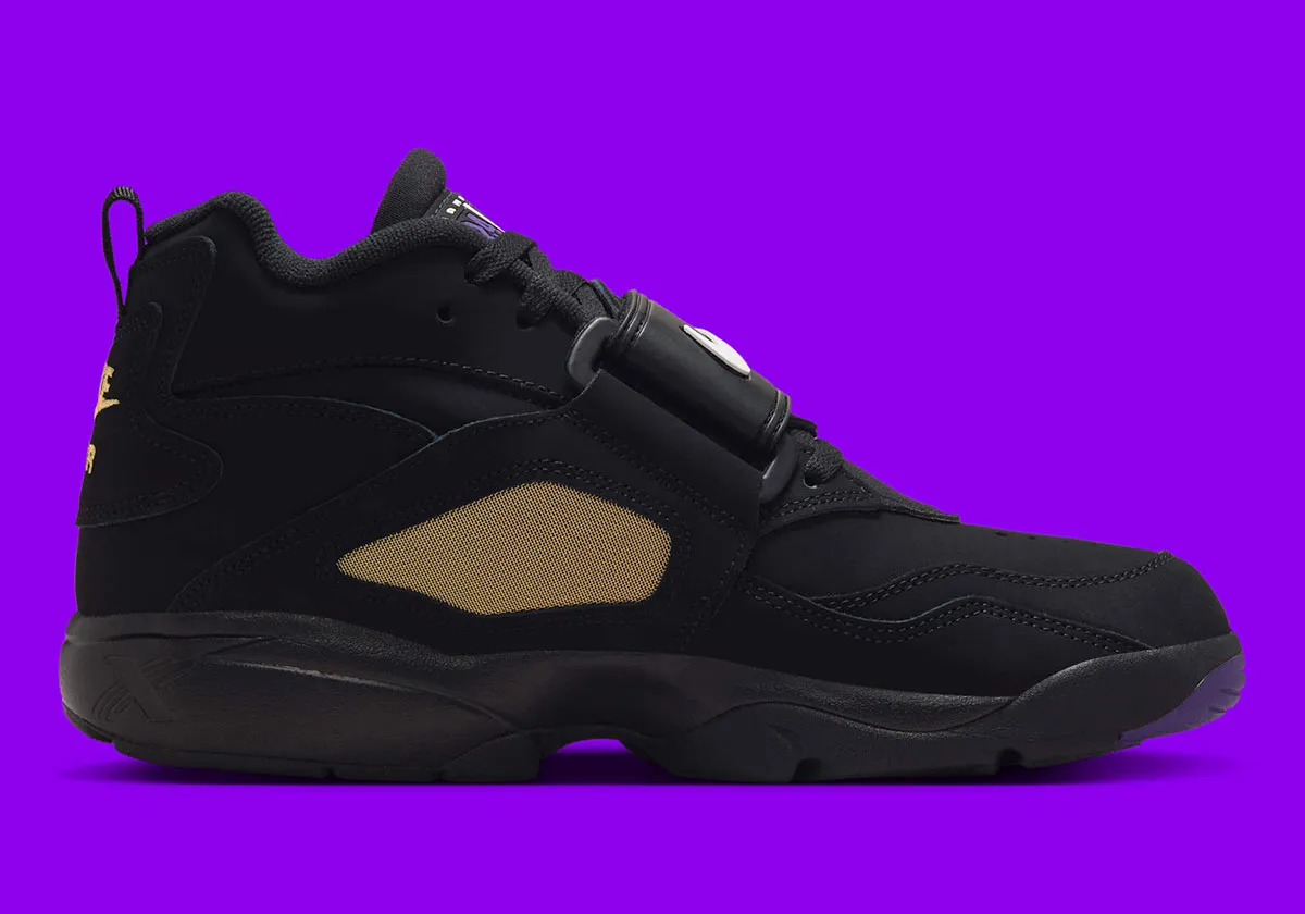 Nike Air Diamond Turf Baltimore Ravens 3 La Nike Air Diamond Turf « Baltimore Ravens » sera de retour en mai avec un coloris haut de gamme aux couleurs de l'équipe