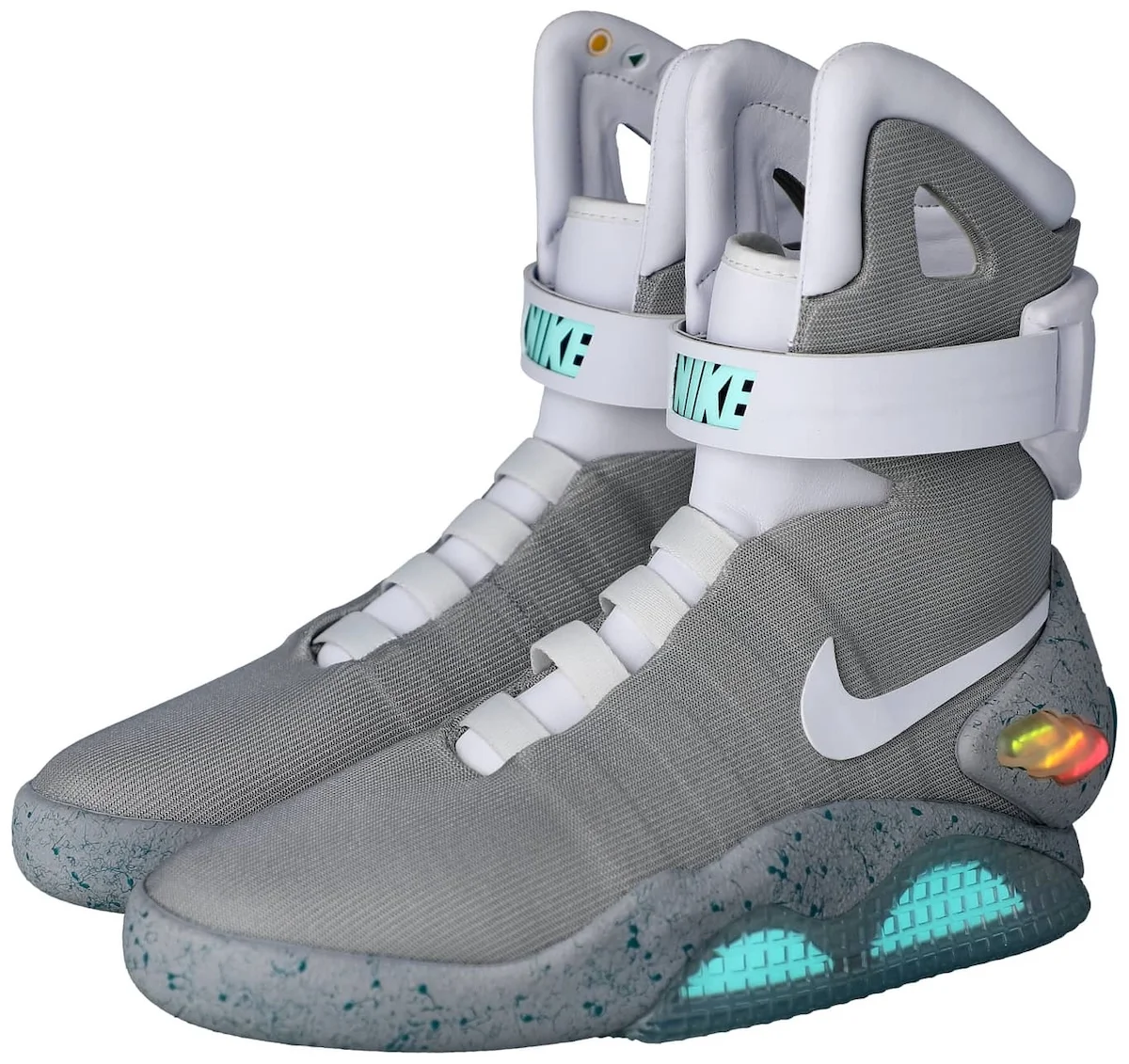 Nike Air Mag 2016 Retour vers le futur encheres 2 Les baskets Nike Air Mag de 2016 « Retour vers le futur 2 » battent tous les records aux enchères