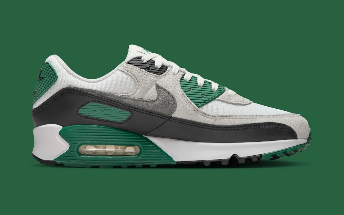 Nike Air Max 90 Evergreen Aura 3 La Nike Air Max 90 « Evergreen Aura » célèbre trois décennies d’héritage