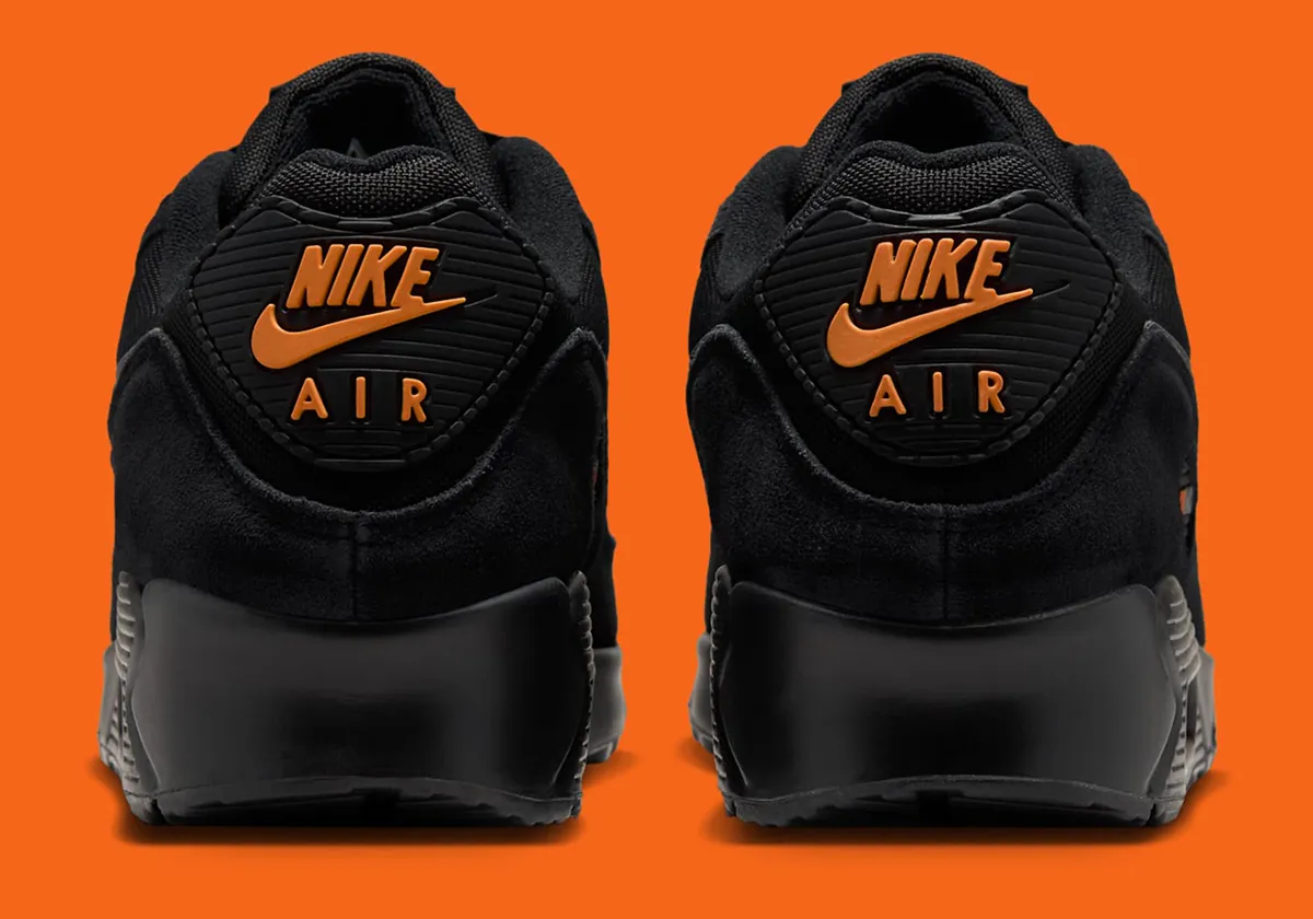 Nike Air Max 90 Halloween 4 La Nike Air Max 90 Halloween fait un retour inattendu avec des détails effrayants pour l'automne 2025