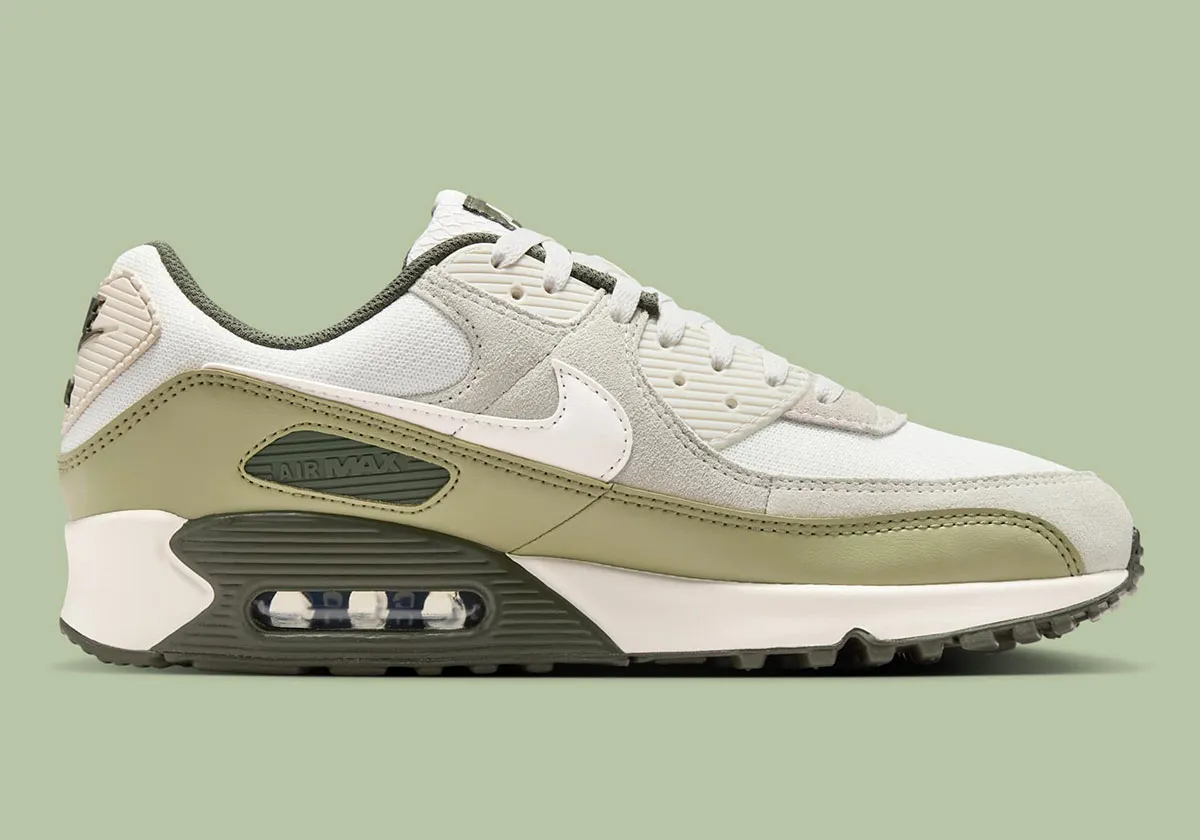 Nike Air Max 90 Matcha 3 La Nike Air Max 90 « Matcha » se pare de tons verts terreux