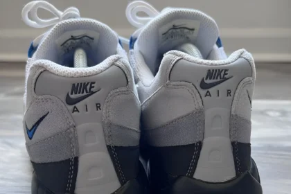 La Nike Air Max 95 « Blue Spark » fait son grand retour en août 2025