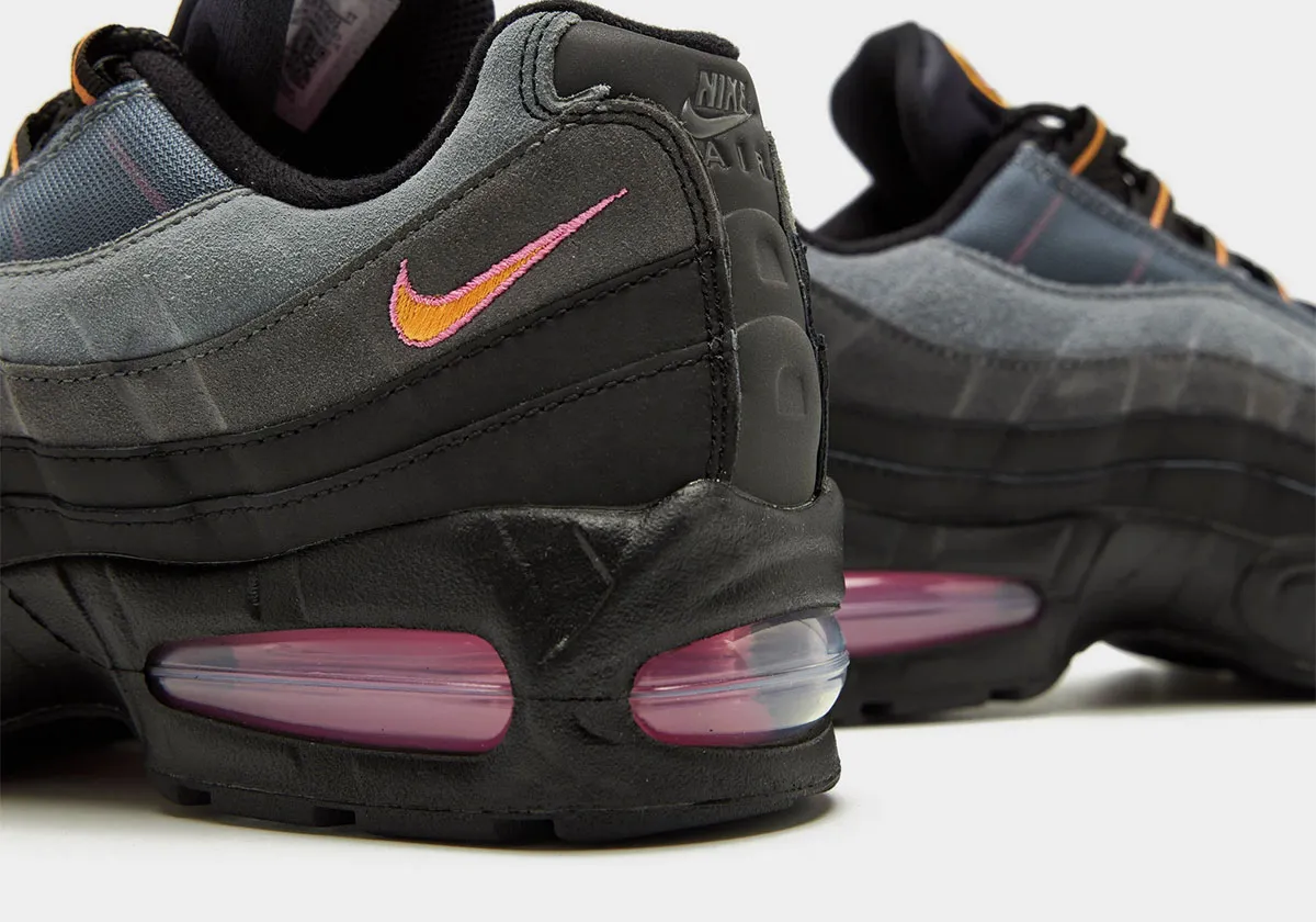 Nike Air Max 95 Sundial Playful Pink 3 Pour son 30e anniversaire, la Nike Air Max 95 « Sundial/Playful Pink » débarque avec la technologie Big Bubble