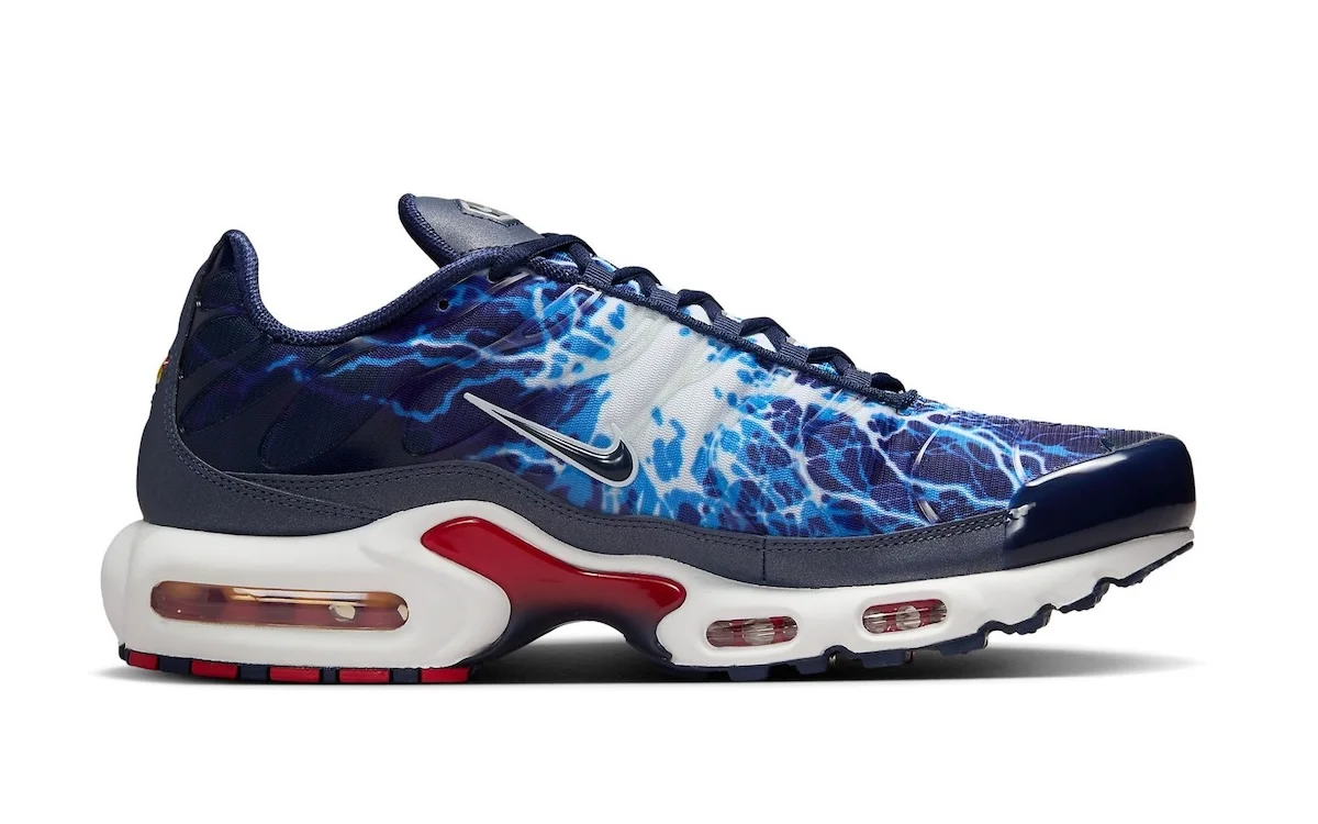 Nike Air Max Plus Eclair 2025 4 La Nike Air Max Plus « Éclair » revient en 2025 avec son design original