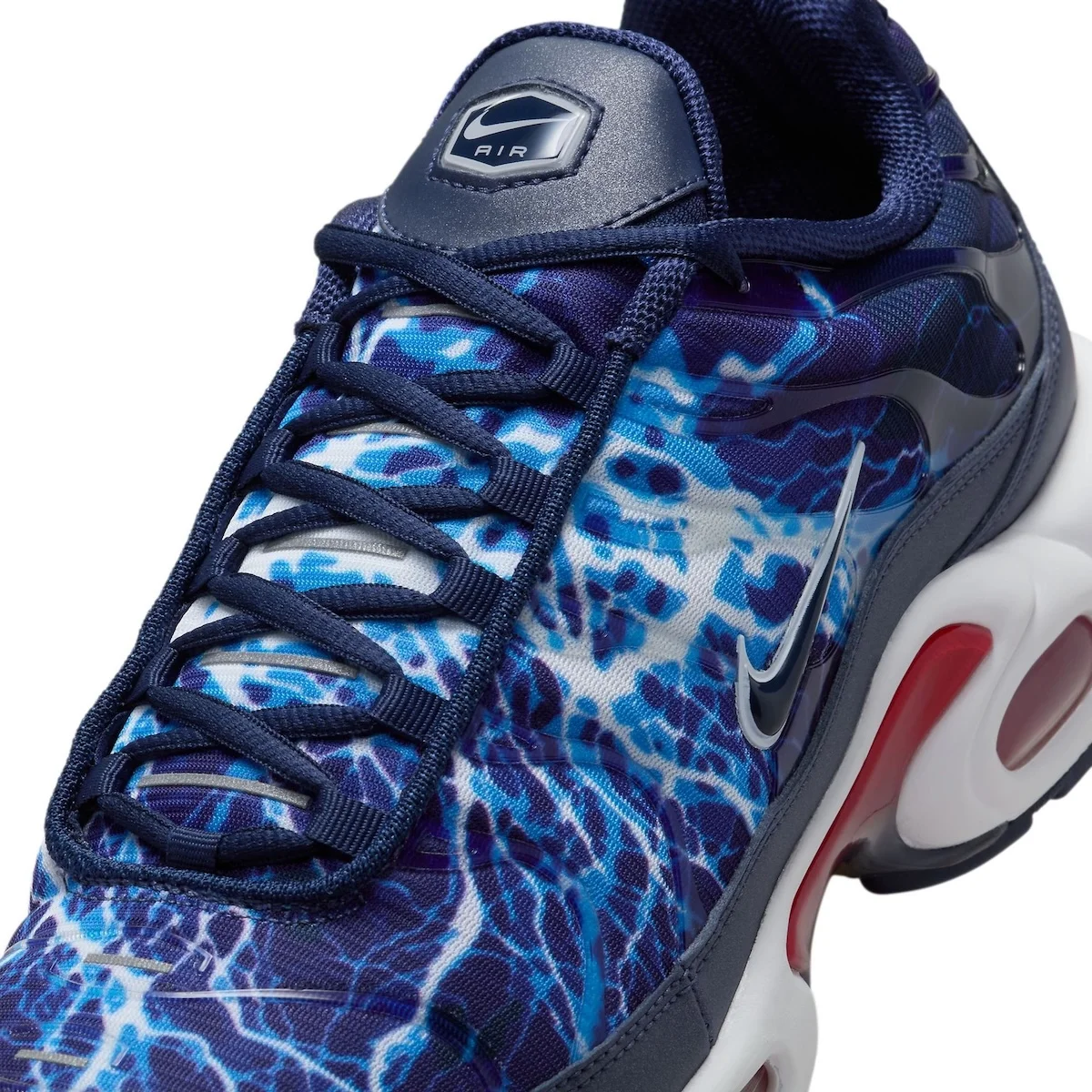 Nike Air Max Plus Eclair 2025 7 La Nike Air Max Plus « Éclair » revient en 2025 avec son design original