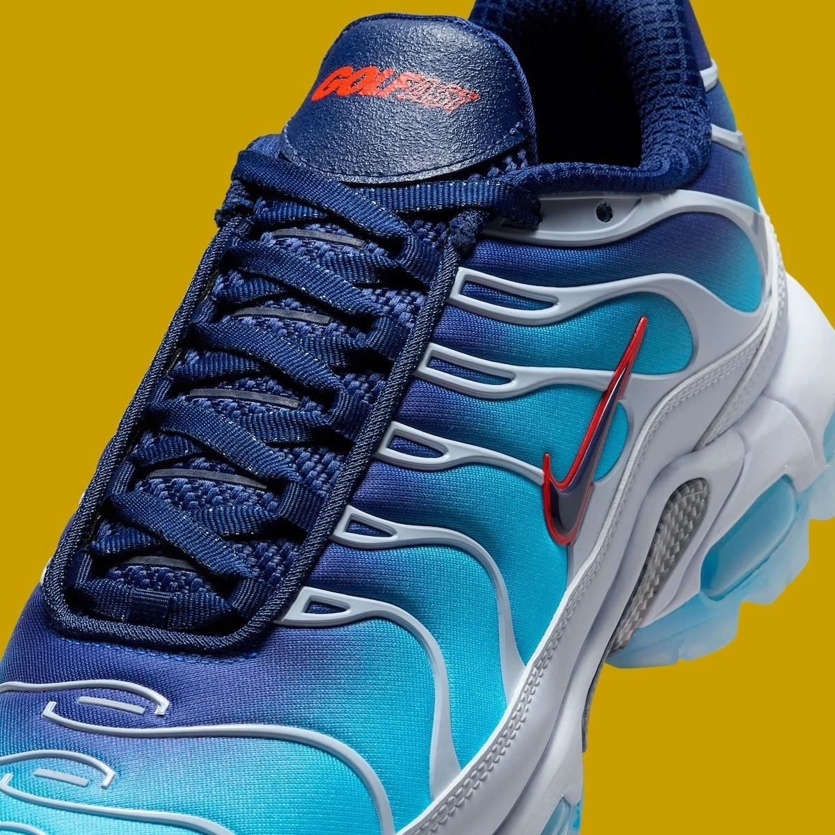 Nike Air Max Plus Golf PGA 2025 6 La Nike Air Max Plus Golf « PGA 2025 » vous fera vivre l'excitation de la course automobile sur le green