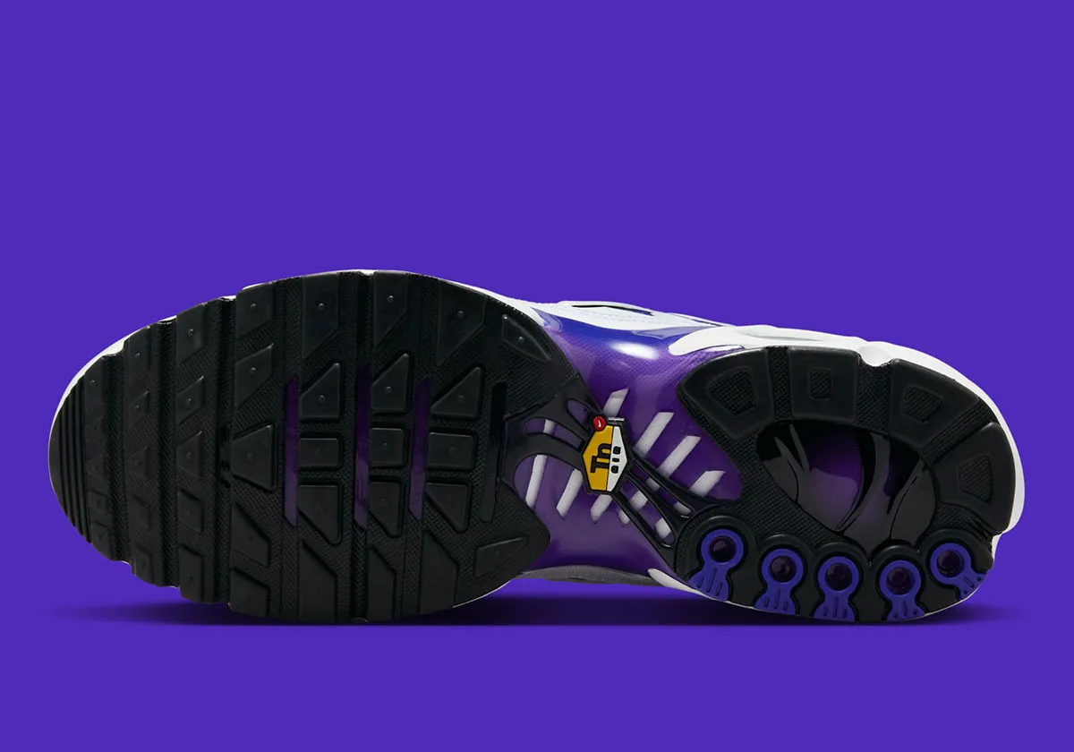 Nike Air Max Plus Wild Grape 5 La Nike Air Max Plus « Wild Grape » est la paire parfaite pour la saison estivale