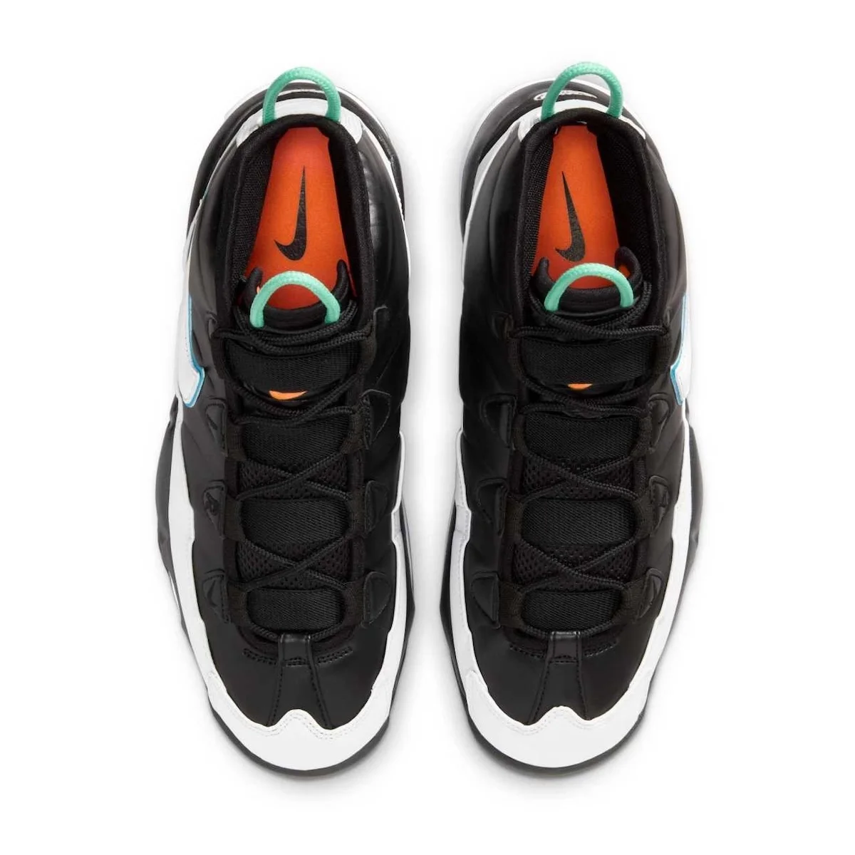 Nike Air More Uptempo 95 NY vs NY 3 La Nike Air More Uptempo 95 « NY vs. NY » débarquera cet été avec son style streetball