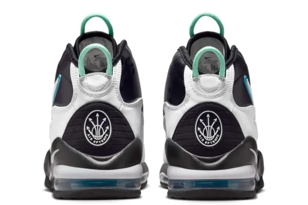 La Nike Air More Uptempo 95 « NY vs. NY » débarquera cet été avec son style streetball