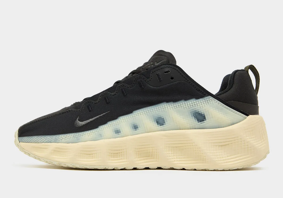 Nike Ava Rover 2 Avec la Nike Ava Rover, le géant américain se positionne pour concurrencer Salomon sur le créneau du gorpcore