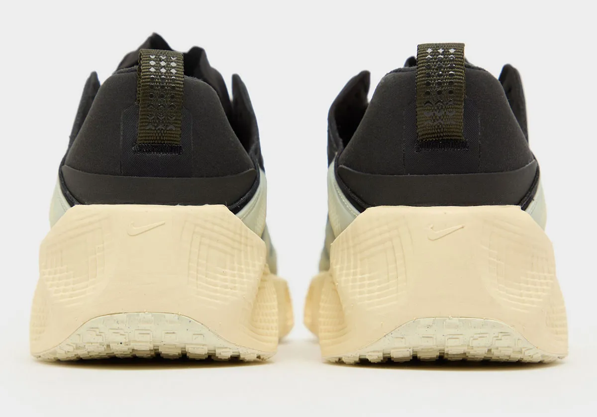 Nike Ava Rover 3 Avec la Nike Ava Rover, le géant américain se positionne pour concurrencer Salomon sur le créneau du gorpcore
