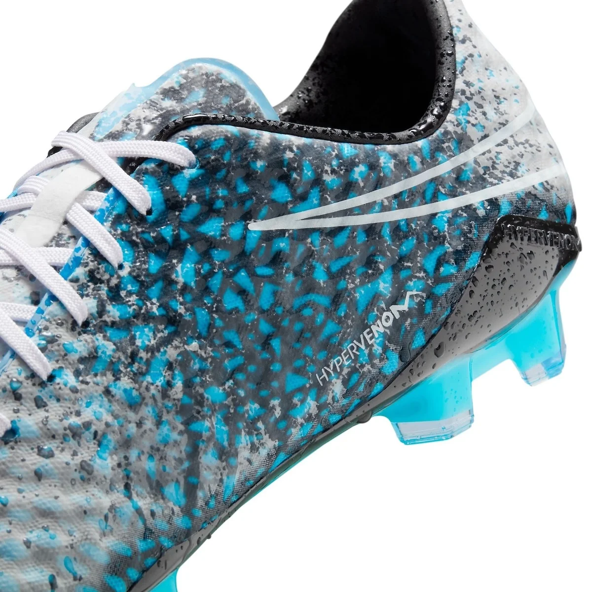 Nike Hypervenom Phantom I Hydra Transform 8 La Nike Hypervenom Phantom I « Hydra Transform » change de couleur au contact de l'eau