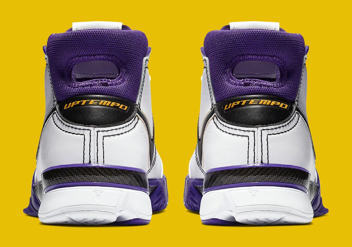 Nike Kobe 1 Protro 81 Points 4 La Nike Kobe 1 Protro « 81 Points » est de retour pour un anniversaire historique au printemps 2026