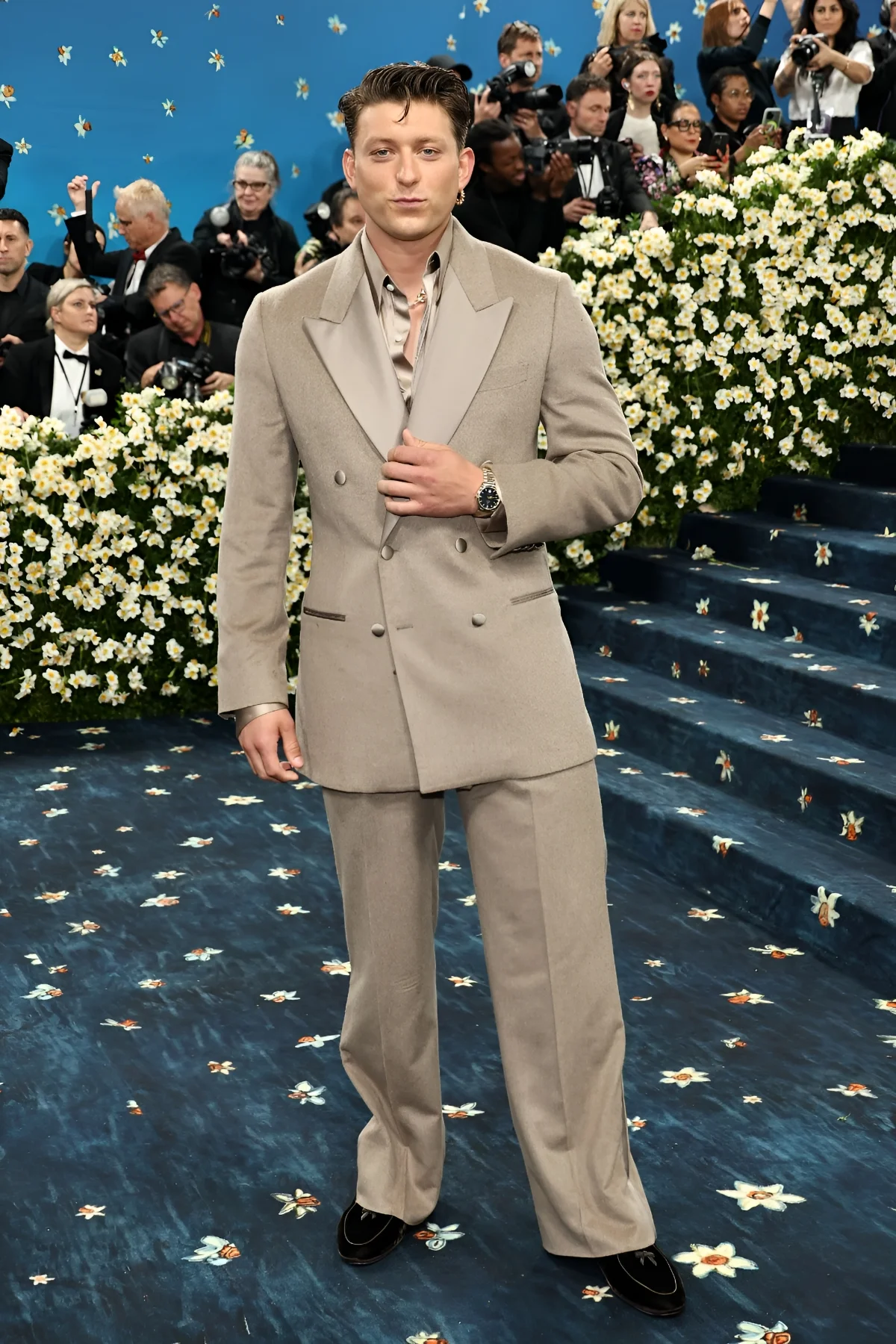 OMEGA Met Gala 2025 Tom Francis Les montres OMEGA brillent lors du Met Gala 2025