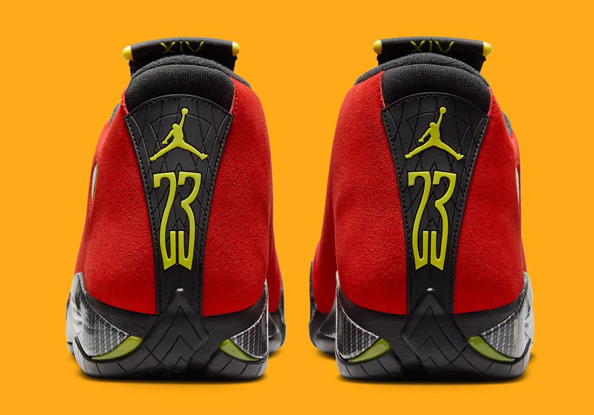 Official Images Of The Air Jordan 14 Ferrari 5 Les images officielles de la Air Jordan 14 « Ferrari » dévoilées