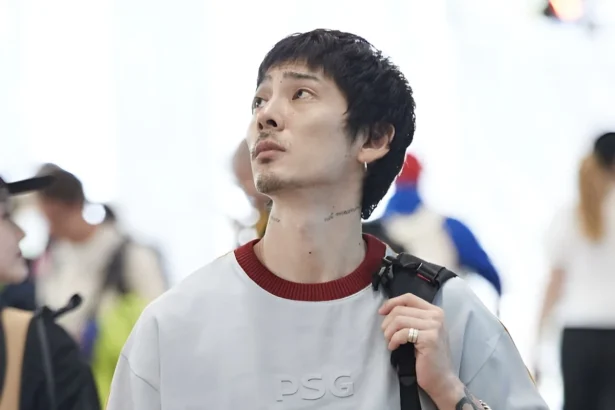 Le Paris Saint-Germain lance une collection capsule en collaboration avec l'anime culte Evangelion