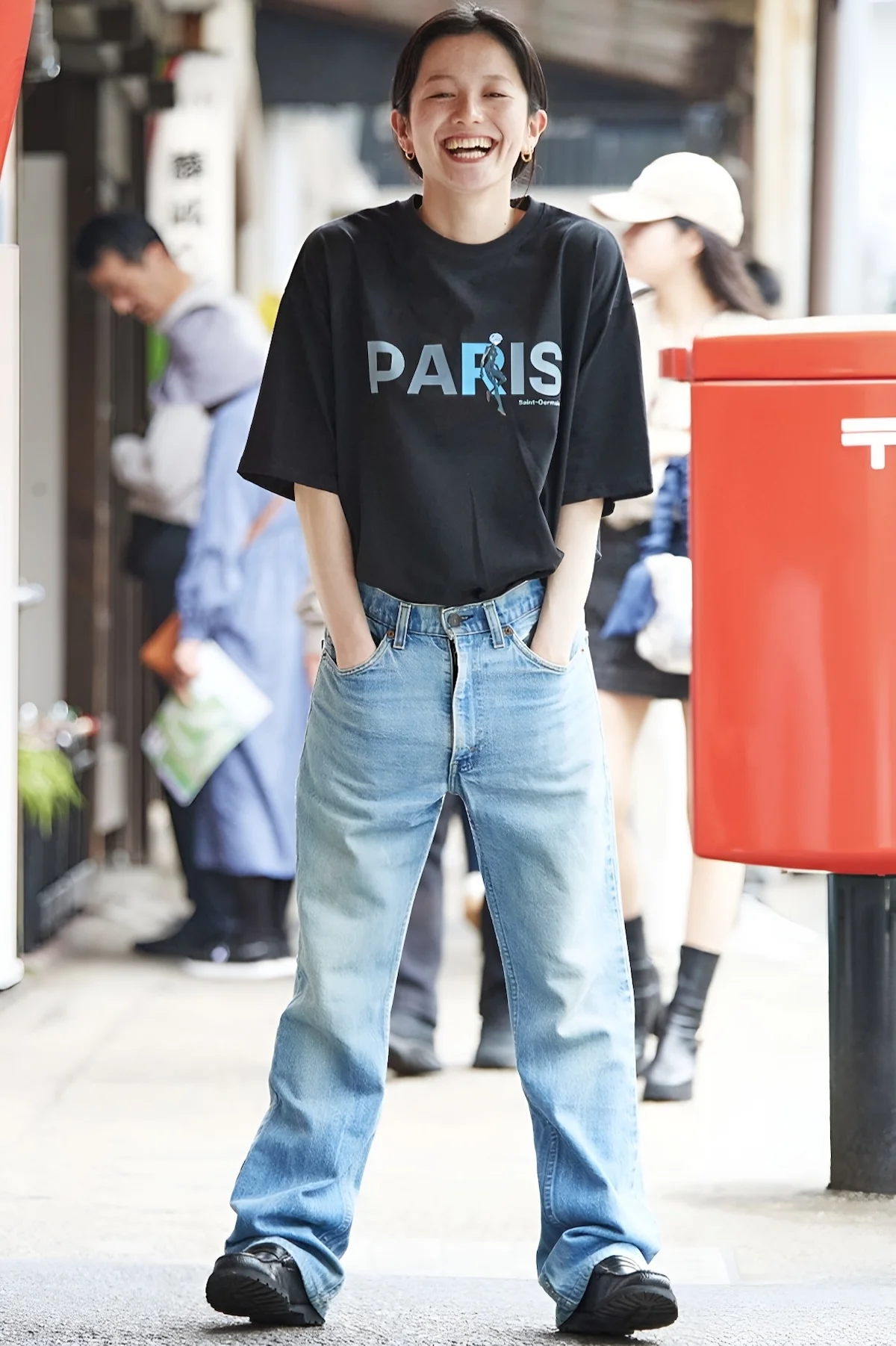 Paris Saint Germain x Evangelion 2 Le Paris Saint-Germain lance une collection capsule en collaboration avec l'anime culte Evangelion