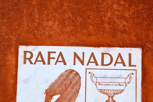 Rafael Nadal a reçu un hommage historique à Roland Garros devant quinze mille spectateurs conquis