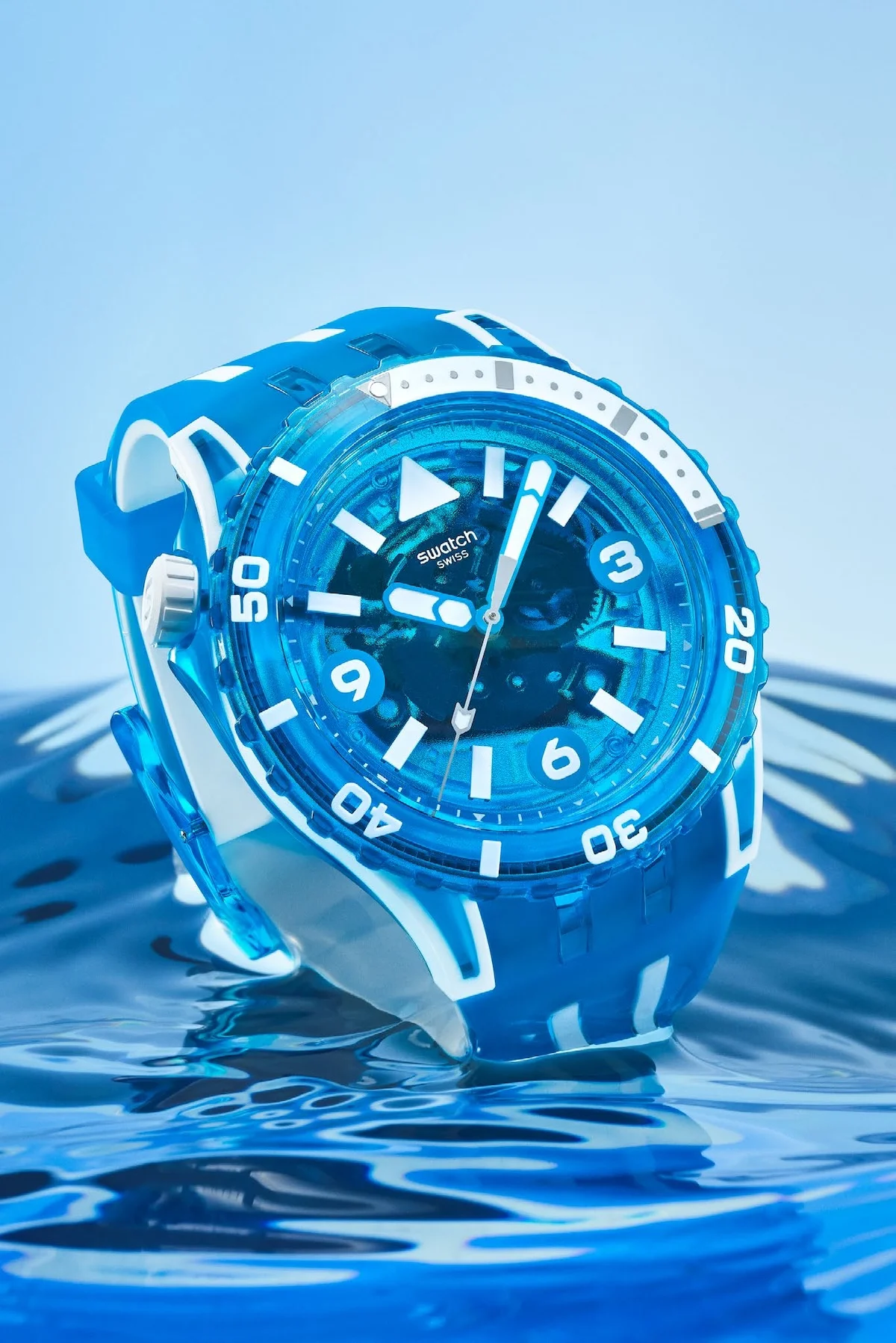 Swatch SCUBAQUA 4 Swatch SCUBAQUA, une ode aux profondeurs océaniques