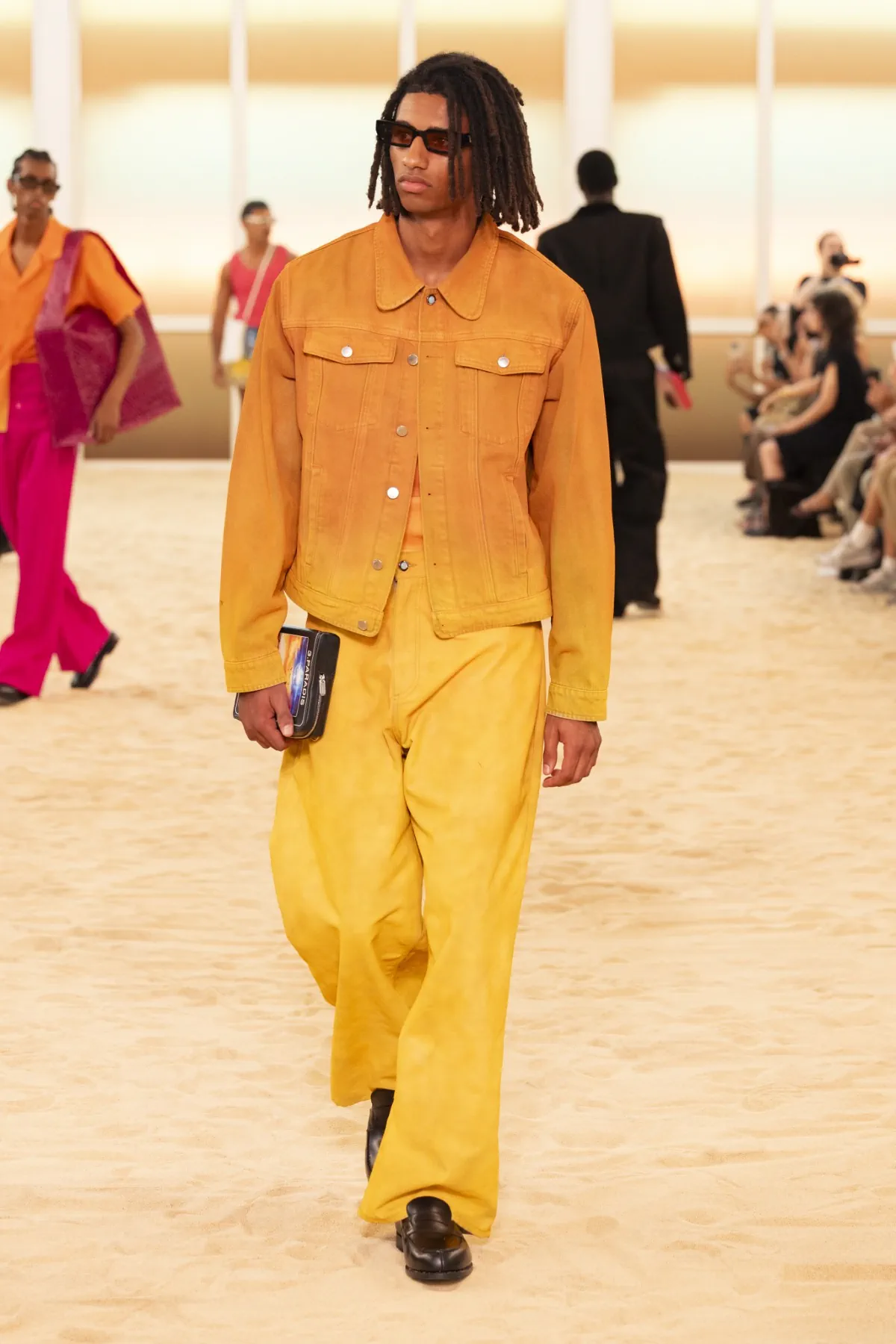 La collection Printemps 2026 de 3.PARADIS révèle une poésie du temps suspendu dans le désert