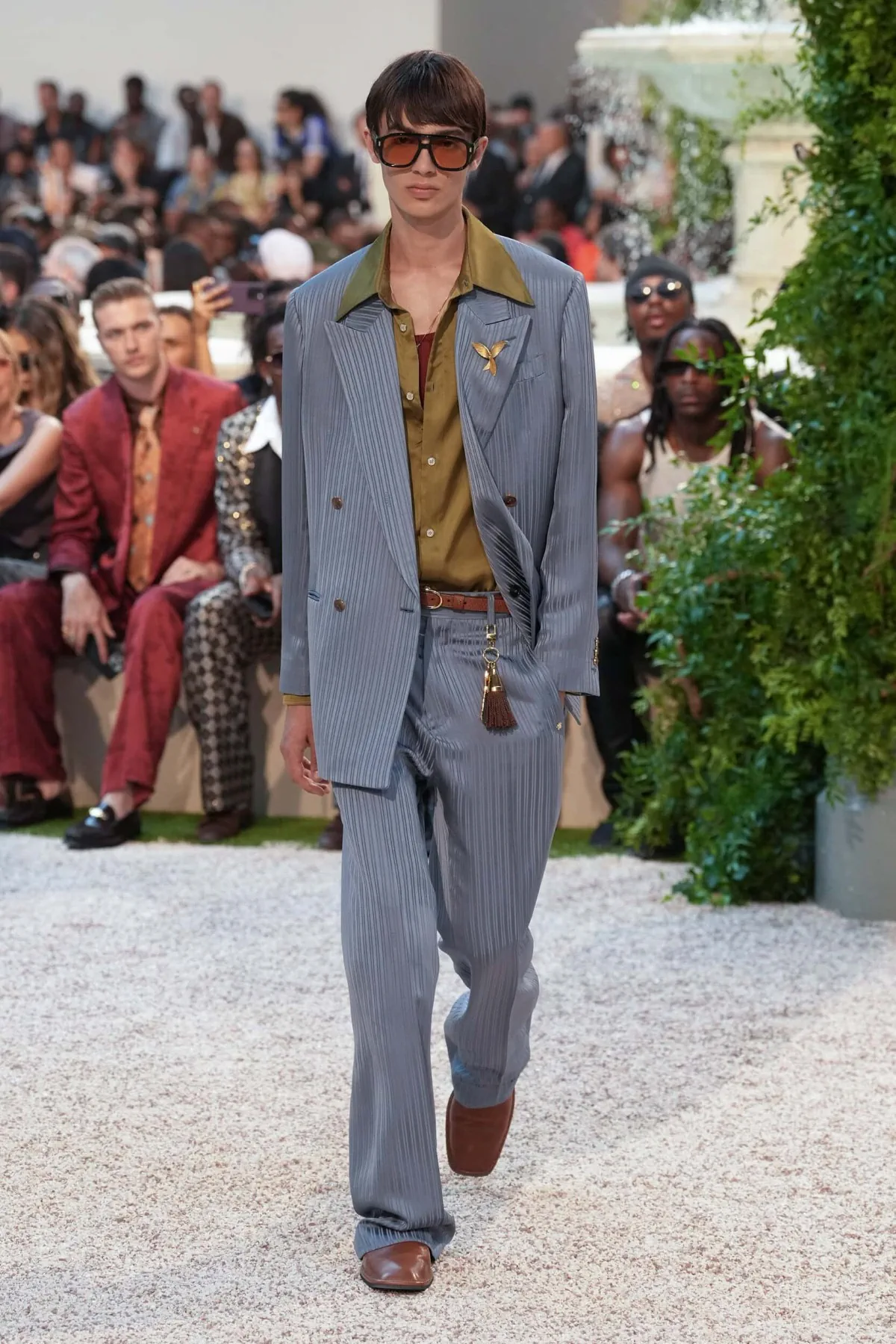 La collection printemps 2026 d'AMIRI transforme la mode en expérience hôtelière californienne
