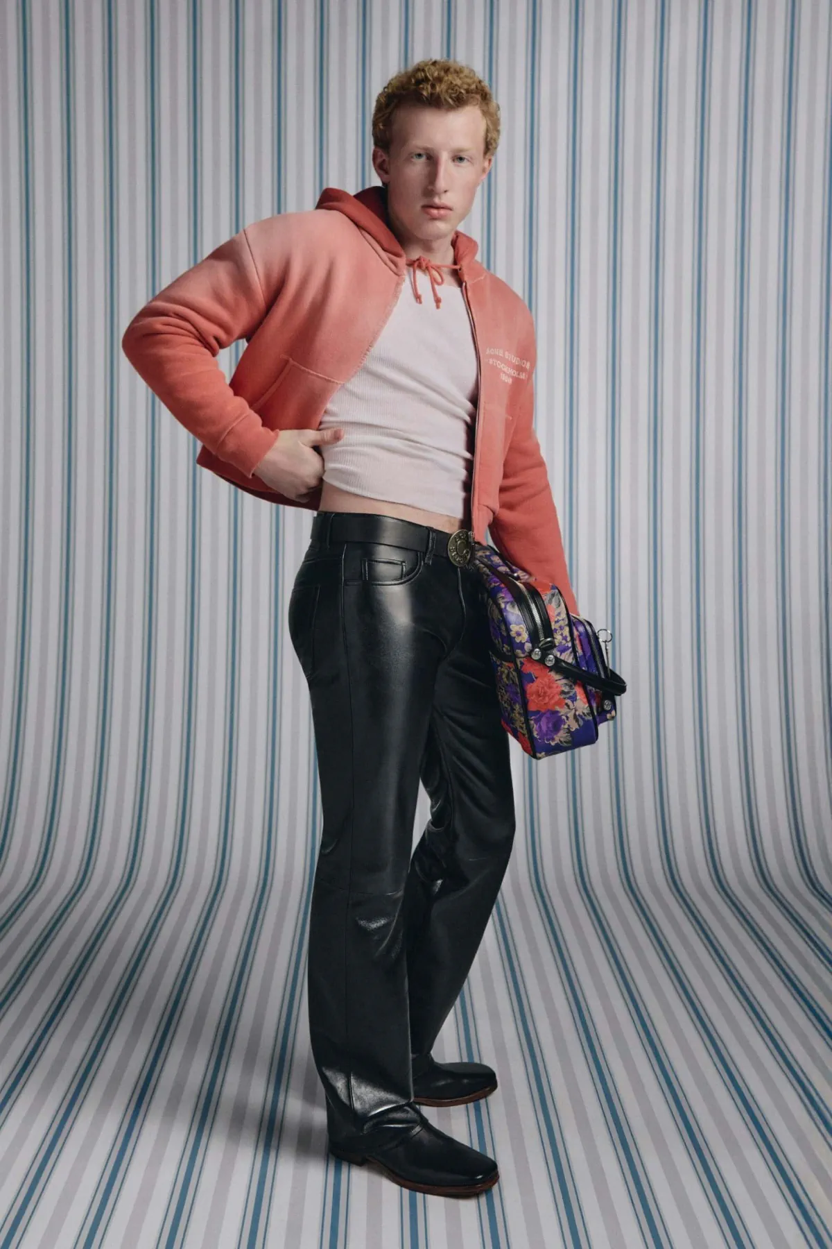 Printemps 2026 chez Acne Studios : un nouveau chapitre masculin